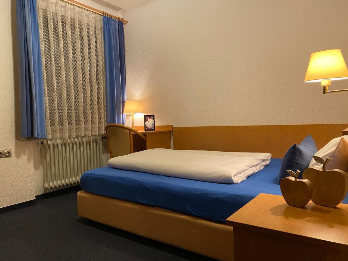 Zum Goldenen Adler Hotell Pfarrweisach Eksteriør bilde